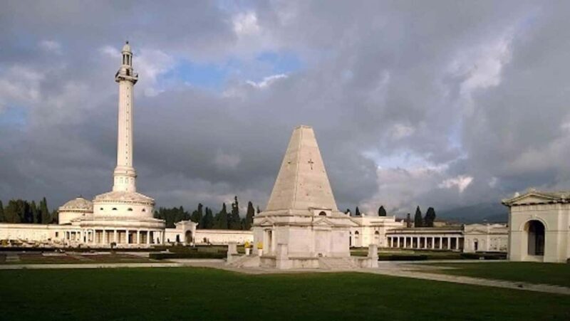 Guided visit to the Vantiniano Monumental Cemetery - An In-Depth Look at the Guided Visit to Vantiniano Cemetery