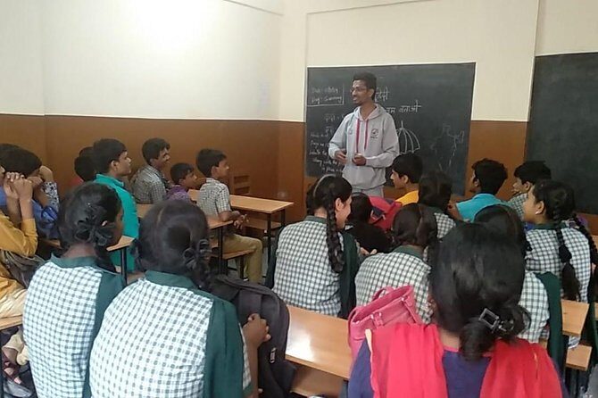 Guided Walk through Bengaluru's Ejipura Slums - What We Love About This Tour