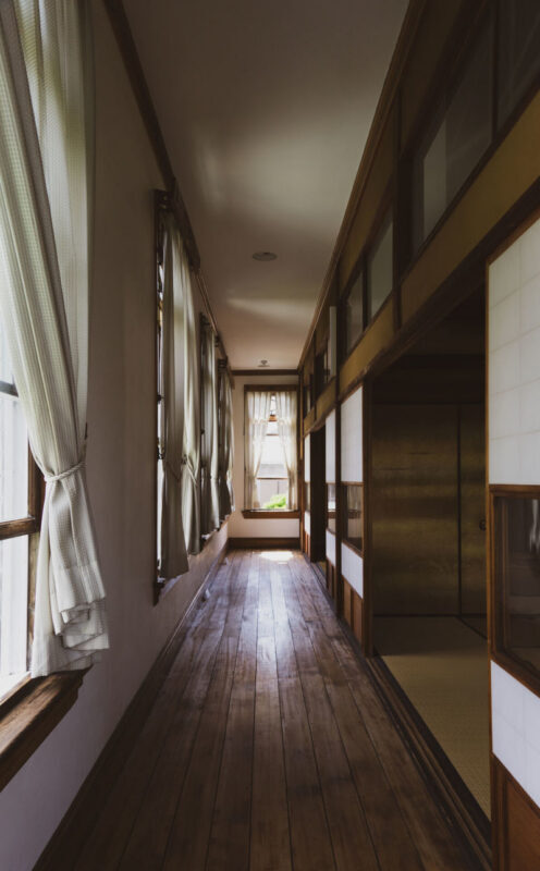Guided Walk through Nagoyas Castle, Gardens, and Historic Estates - Transport, timing, and what the price covers