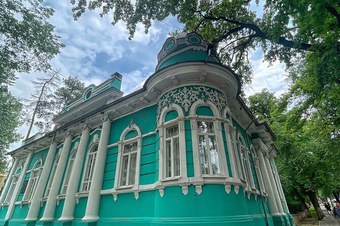 Guided Walking City Tour in Almaty - Key Points