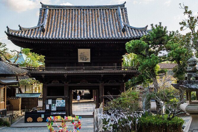 Guided Walking Ohenro Pilgrimage Experience in Dogo Hot Spring - Who Should Consider This Tour?