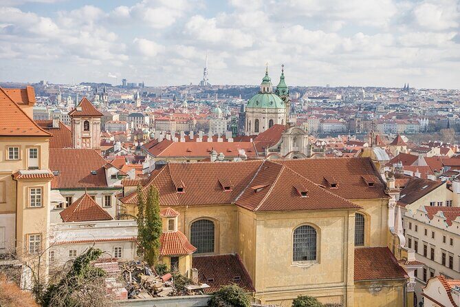Guided Walking Tour in Prague - What Travelers Say