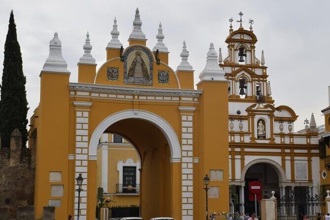 Guided walking tour to Setas, La Macarena and Dueña's Palace in Seville - Why the Tour Works for You