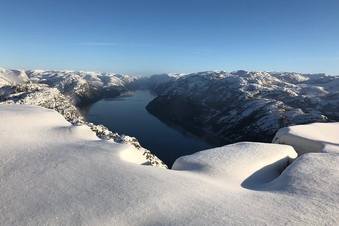 Guided winter hike to Pulpit Rock Preikestolen - The complete guide to your winter trek to Preikestolen