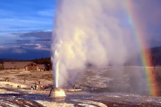 Guided Yellowstone Hot Spring & Geyser Basin Tour - Exploring Yellowstone’s Geothermal Wonders: An In-Depth Review