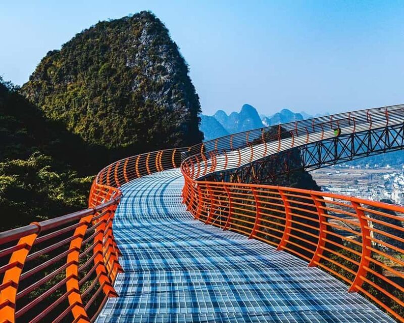 Guilin: Cave, Yulong Rafting, Glass-bottomed skywalk & Show - Who Should Consider This Tour?