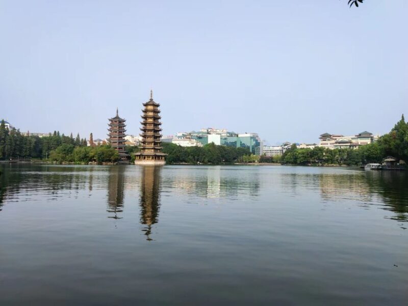 Guilin: Private Full-Day City Tour with Fubo Hill - How the Day Unfolds
