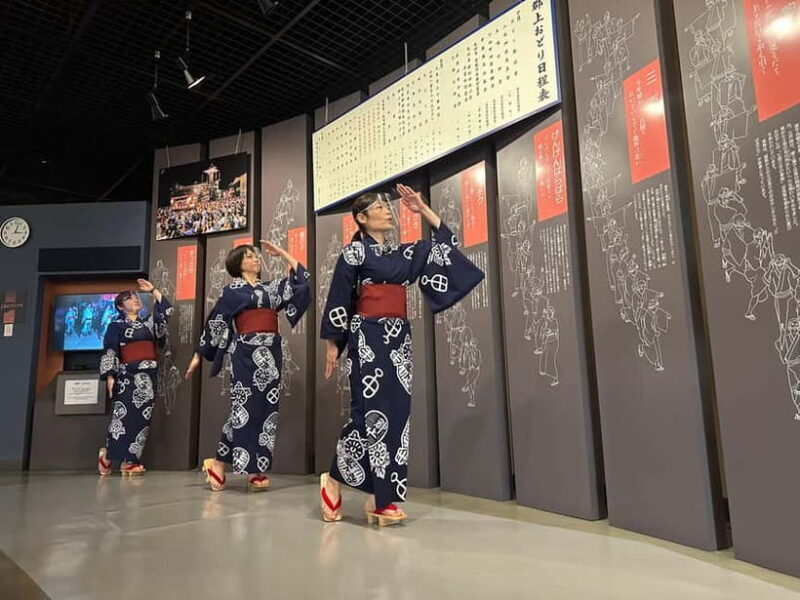 Gujo Hachimans Crafting Culture & Castle in the Clouds - Discovering Gujo Hachiman: A Hidden Gem