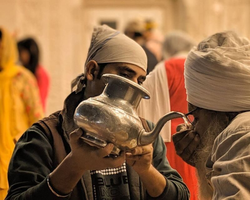 Gurudwara Bangla Sahib Guided Tour - A Detailed Look at the Gurudwara Bangla Sahib Guided Tour