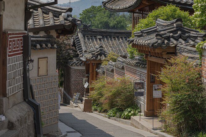 Gwanghwamun Tour l 120 minutes to Understand Local Korean Society - Exploring Seoul in Just 2 Hours: What to Expect