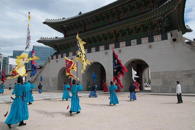 Gyeongbok Palace and Korean Folk Village Tour - Practical Considerations