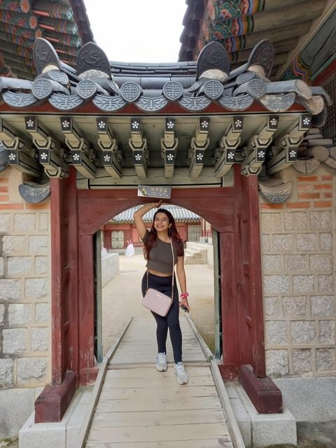 Gyeongbokgung-Folk Museum-Bukchon-Jogyesa temple in Insadong - Frequently Asked Questions