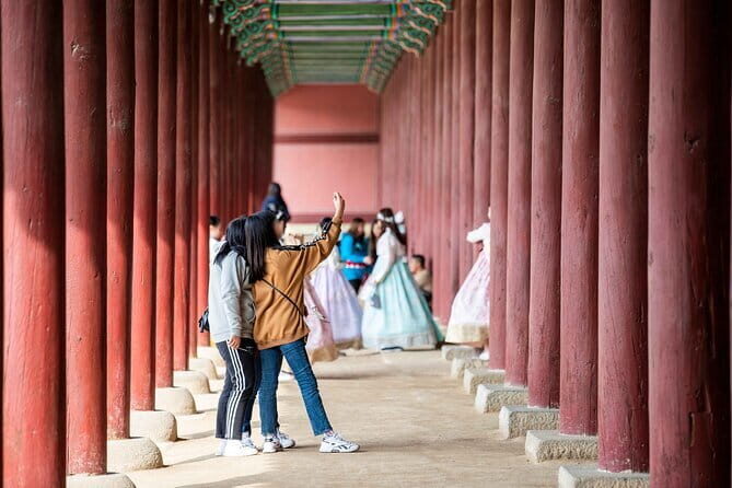 Gyeongbokgung Palace & Bukchon Village Walking Tour - Authentic Experiences and What We Loved