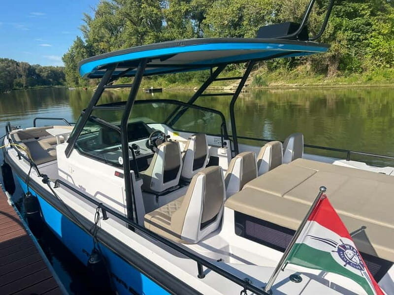 Gyr: Private Boat Tour to Visegrád with Danube Bend Views - The Enchanting Visegrád and the Danube Bend