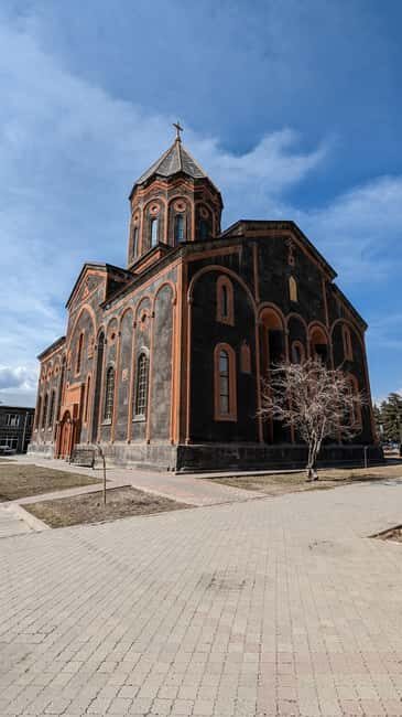 Gyumri: Private Guided Walking Tour By A Local Guide - The Charm of Gorka Park and Humorous Local Tales