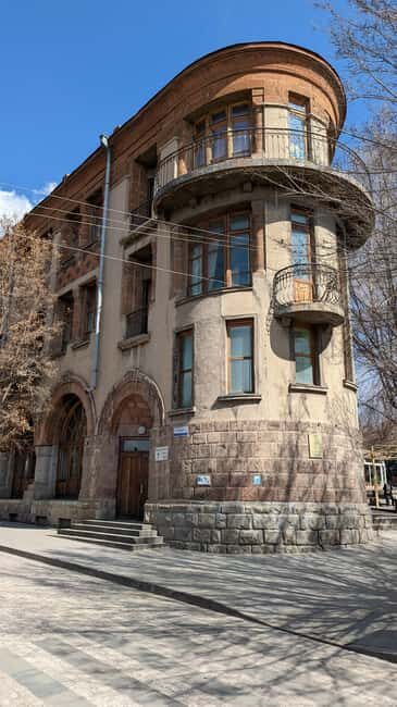 Gyumri: Private Guided Walking Tour By A Local Guide - Why This Tour Is a Little Extra Special