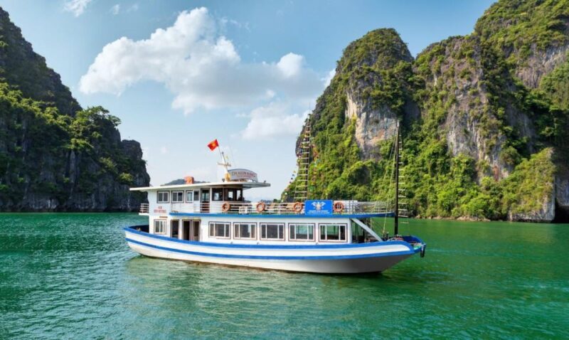Ha Long: Afternoon Cruise with Lunch, Kayaking, and Swimming - FAQs