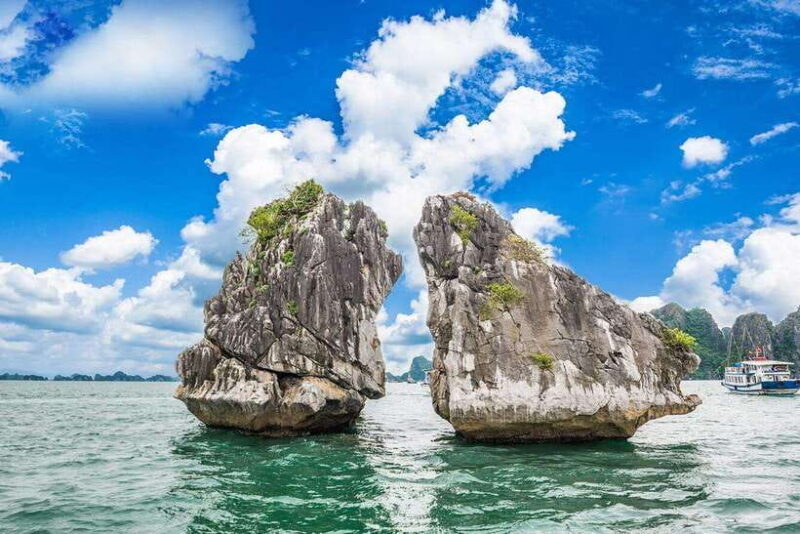 Ha Long Bay: 4.Hour Cruise with Caving, Kayaking, & Lunch - Discover Halong Bay: A 4-Hour Cruise with Caving, Kayaking, & Lunch