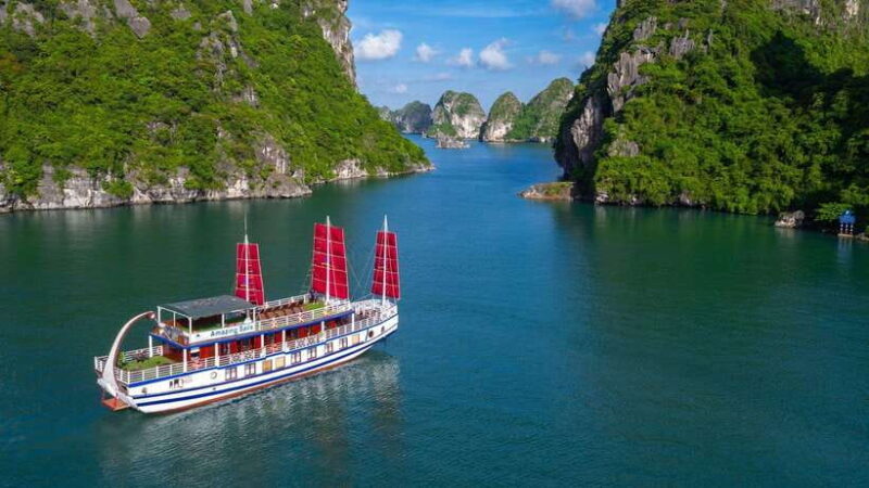 Ha Long Bay - Bai Tu Long Bay Luxury Boat Tour & Transfer - Exploring Ha Long Bay and Bai Tu Long Bay on a Luxury Boat Tour