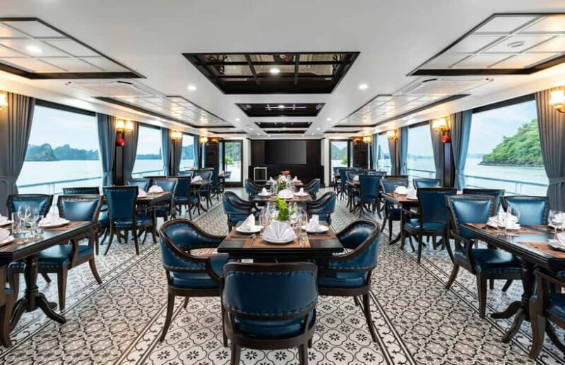 Ha Long Bay- Deluxe Day Cruise, Lunch& Kayaking&Sunset party - Key Points