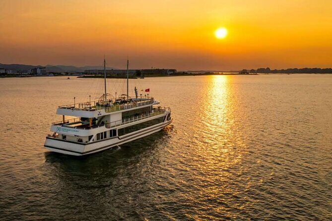 Ha Long Bay Luxury Cruise Day Tour with Transfer - A Day in Halong Bay: The Luxury Cruise Experience