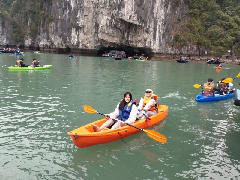 Ha Long Bay Luxury Day Cruise,Buffet Lunch, Titop,Cave,Kayak - Key Points