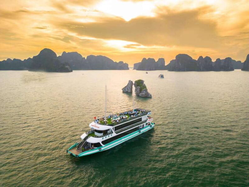 Ha Long Bay Luxury Full Day Cruise| Buffet & All Included - Is This Tour Right for You?