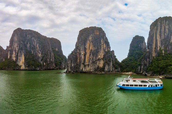 Ha Long Bay Six Hours Trip Kayaking & Swimming on Beach - Who Should Consider This Tour?