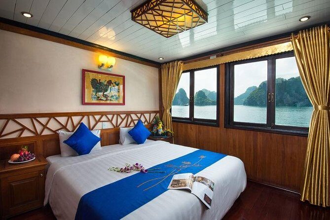 Ha Long bay tour in Middle 3 star cruise - Experience the Beauty of Ha Long Bay on a Middle 3-Star Cruise