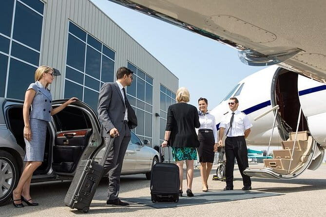 Ha Noi airport Arrival or Departure By Private car transfers - Who Should Book This?