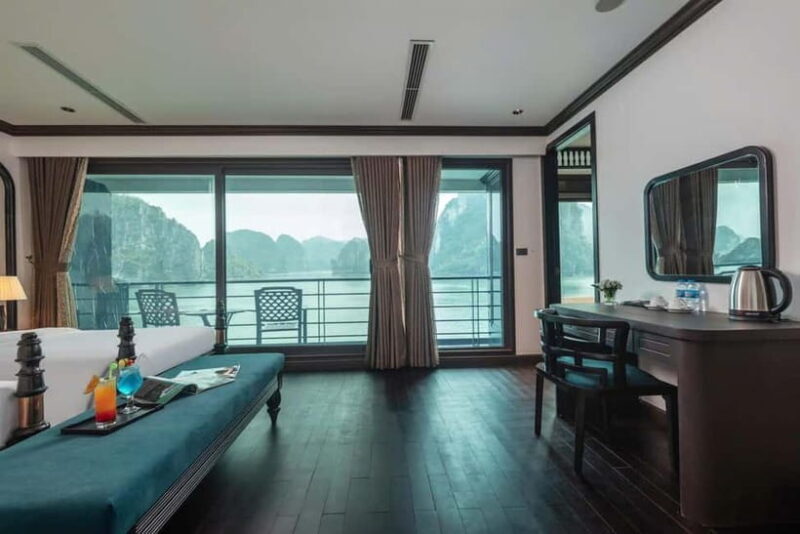 Ha Noi: Ha Long Bay and Lan Ha Bay 2 days 1 night w Transfer - Key Points