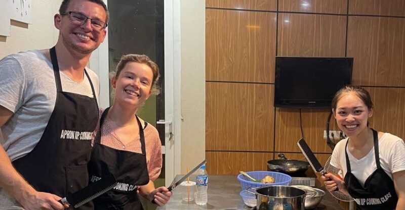 Ha Noi: Vietnamese Cooking Class with Local Market Tour - Key Points