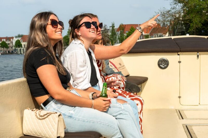 Haarlem: Canal tour + Dutch Windmill de Adriaan tour - Key Points