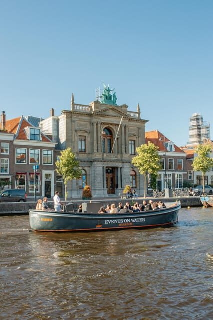 Haarlem: Sightseeing Boat Tour with Snacks and Drinks - Exploring Haarlem from the Water: A Detailed Review