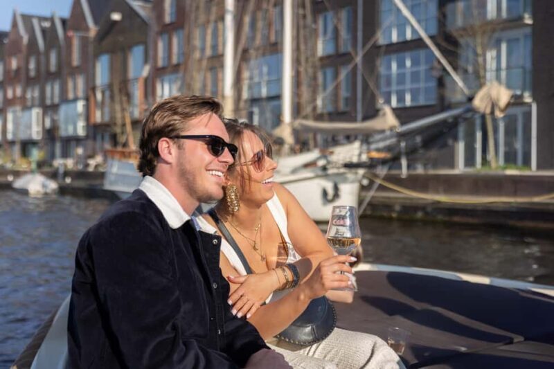 Haarlem: Unlimited Drinks City Cruise - An In-Depth Look at the Haarlem Canal Cruise Experience