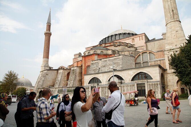 Hagia Sophia, Bosphorus cruise, Blue Mosque, Guided - Small Group - The Vibrant Grand Bazaar and Local Shops