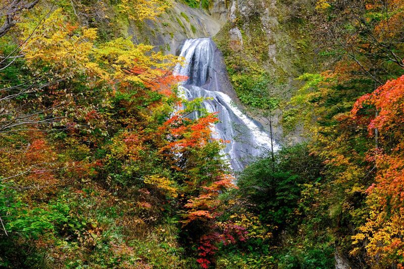 Hagoromo Falls & Daisetsuzan Full-Day Tour with Ropeway Ride - Hagoromo Falls offers a different kind of stop