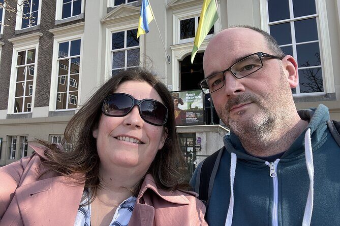Hague: The Heart of Old Town Exploration Game and Tour - Exploring the Itinerary: What to Expect at Each Stop