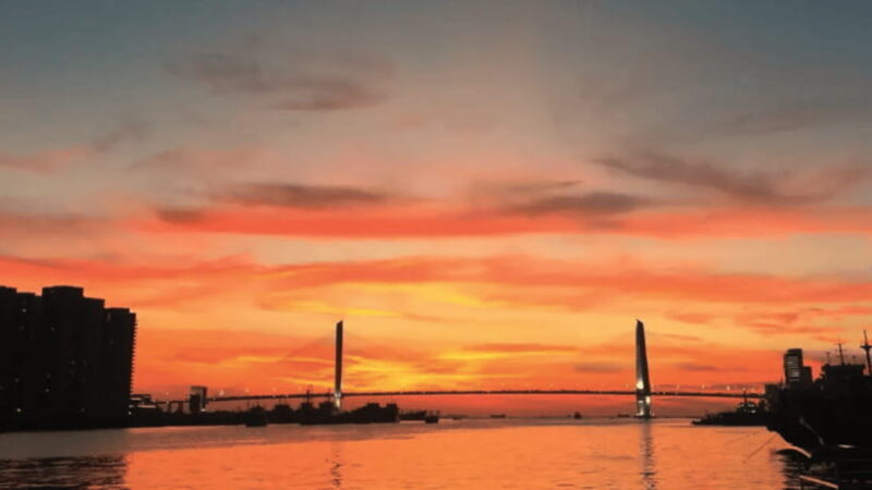 Haikou: Night Cruise on the Nanhai Pearl Ship at Haikou Bay - Key Points