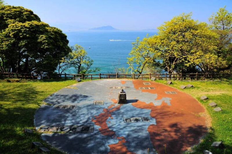 Hakata: Shikanoshima, Fukuoka Crafts & Photo Spots Tour - Key Points