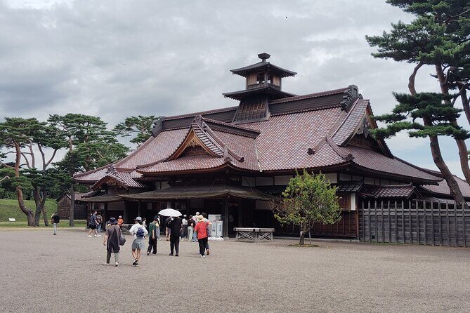 Hakodate: Goryokaku Star Fort & Tower Guided History Tour - A Closer Look at the Tour Experience