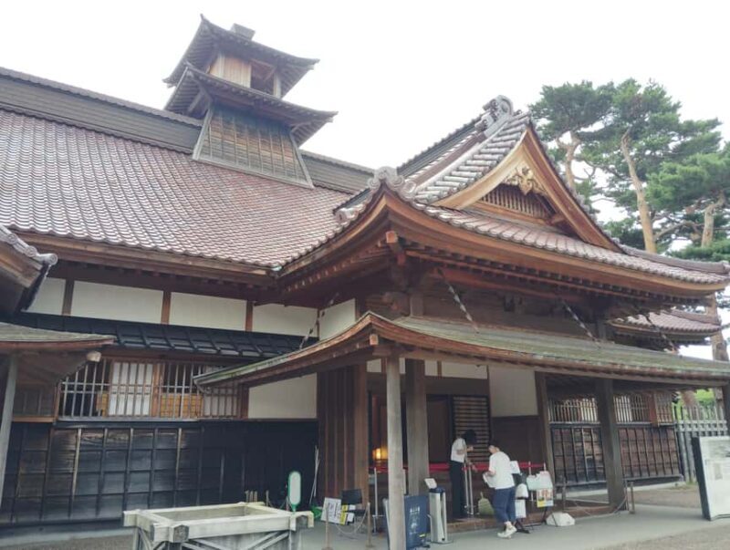 Hakodate: Goryokaku Star Fort & Tower Guided History Tour - FAQ