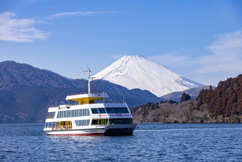Hakone Lake Ashinoko pleasure boat round trip ticket (Hakone) - What to know before you board