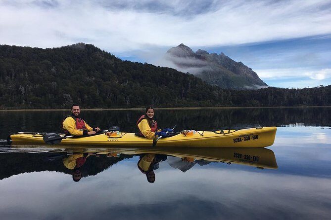 Half a day of kayaking on Lake Moreno in private service - Key Points