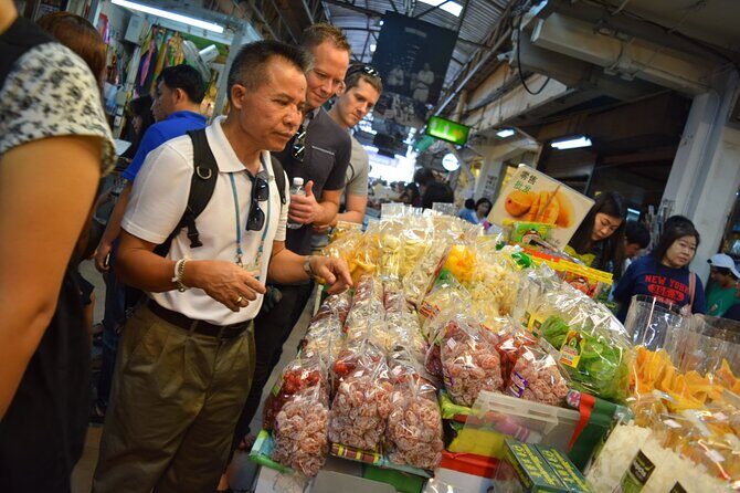 Half Day Chiang Mai City and Cultural by TukTuk, Samlor & Red car (Private Tour) - Who Should Consider This Tour?