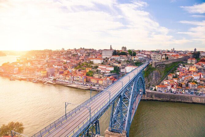 Half Day City Tour with Six Bridges Cruise and Wine Tasting - Key Points