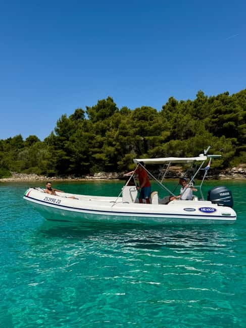 half day group speedboat tour of the islands around Zadar - Key Points