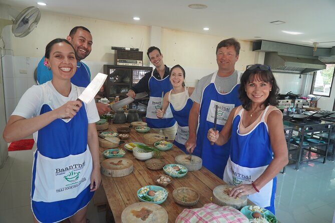 Half Day Guided Thai Cooking Class in Chiang Mai - Who Should Consider This Experience?