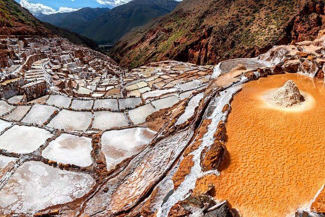 Half Day Guided Tour to Maras Salt Mines and Moray Terraces - What Makes This Tour Stand Out