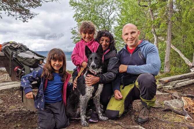 Half Day Guided Walk with Huskies - Discover the Charm of a Half Day Guided Walk with Huskies in Northern Sweden